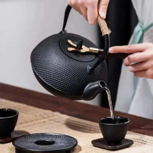 Iron Cast Tea Pot - 600ml